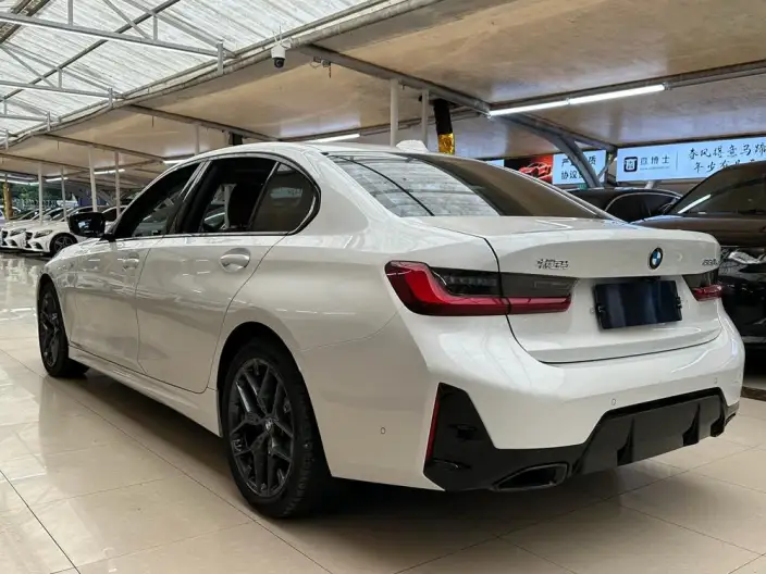 BMW 3 Series 2025 Model 330Li M Sports Night Set – фото 4