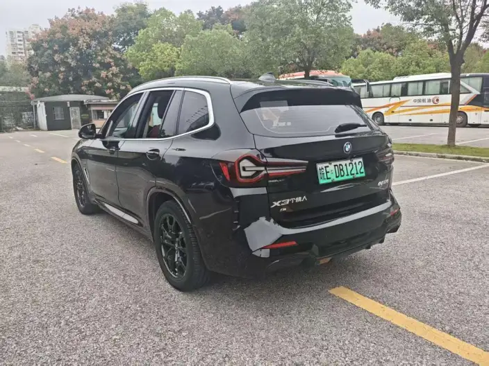 BMW iX3 2024 Model Leading Model – фото 4