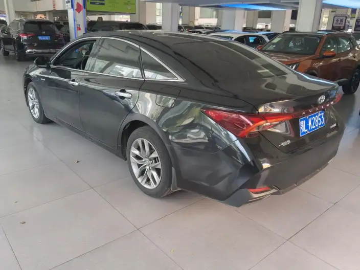 Toyota Avalon 2022 Model Hybrid 2.5L Deluxe Edition – фото 4