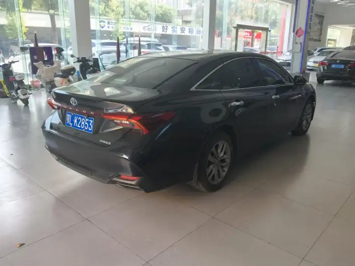 Toyota Avalon 2022 Model Hybrid 2.5L Deluxe Edition – фото 6