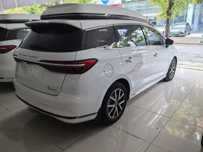 BYD Song MAX DM 2022 Model DM-i 105KM Executive Edition – фото 6