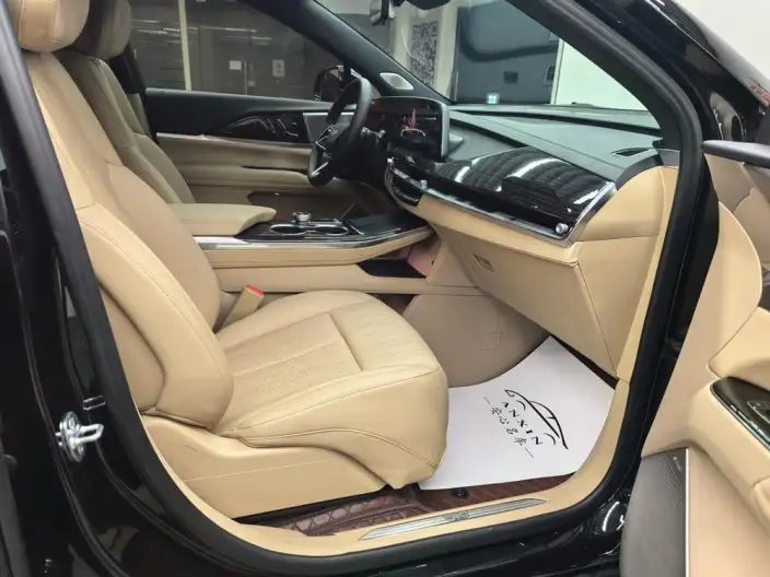 Cadillac XT5 2025 Model 28T 4WD Noble Model – фото 9