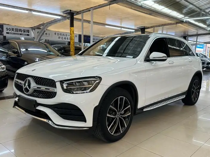 Mercedes-Benz GLC 2020 Model GLC 260 L 4MATIC Luxury Model – фото 1