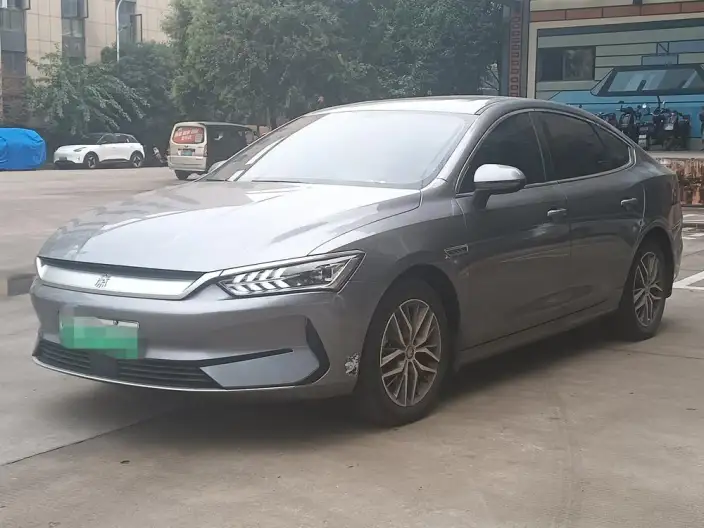 Qin Plus EV 2021 Model 500KM Luxury Model – фото 1