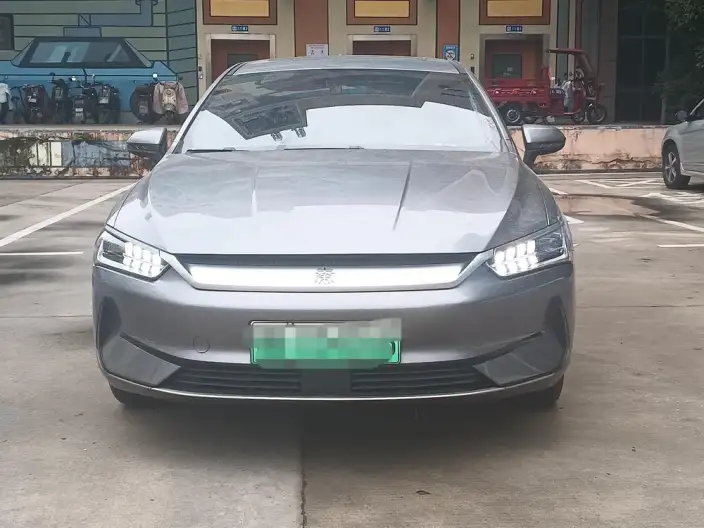 Qin Plus EV 2021 Model 500KM Luxury Model – фото 2