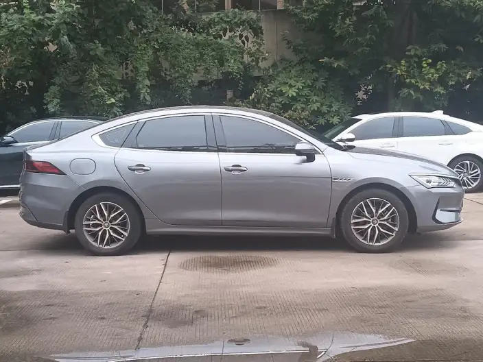 Qin Plus EV 2021 Model 500KM Luxury Model – фото 7