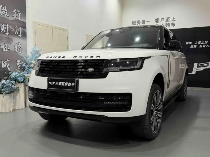 Range Rover 2023 Model 3.0 L6 400PS Shengshi VII seat Extended Edition – фото 1