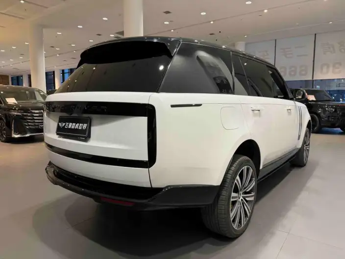 Range Rover 2023 Model 3.0 L6 400PS Shengshi VII seat Extended Edition – фото 6