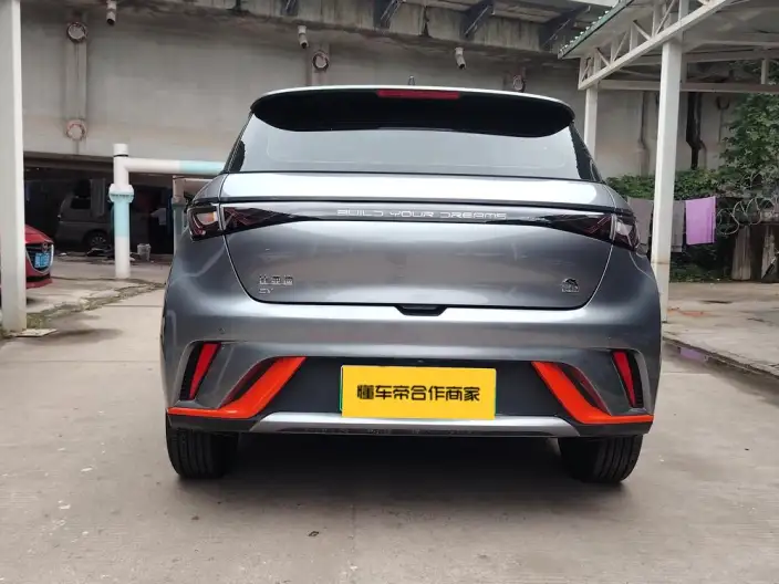 BYD Dolphin 2021 Model Fashion Edition – фото 5