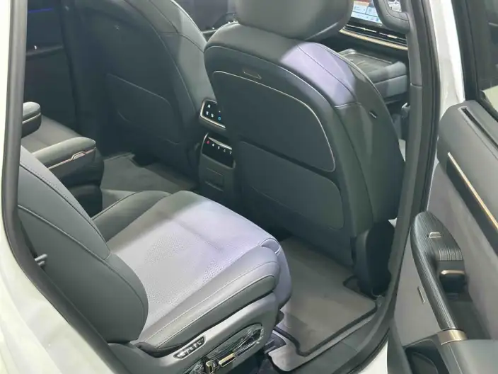 eπ 008 2024 Model 210Max Extended Range Edition 6 seat – фото 5