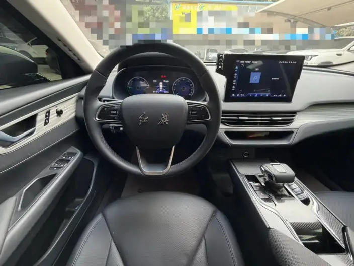 Hongqi E-QM5 2024 Model 610KM PLUS Edition 100kW – фото 7