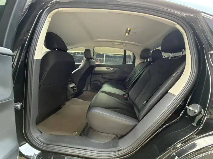 Hongqi E-QM5 2024 Model 610KM PLUS Edition 100kW – фото 9