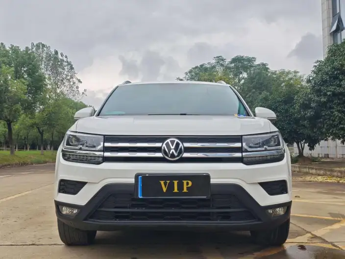 Volkswagen Tharu 2022 Model 280TSI 2WD Deluxe Edition – фото 2
