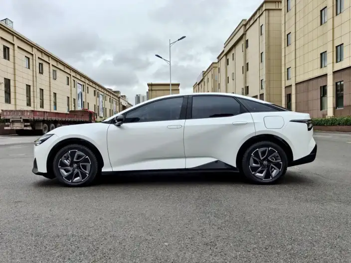 TOYOTA bZ3 2024 Model Elite PRO – фото 3