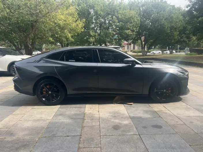 Changan UNI-V 2023 Model 1.5T Exclusive Model – фото 7