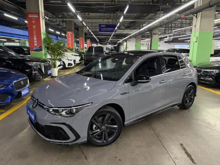 Volkswagen Golf 2023 Model 280TSI DSG R-Line Lite – фото 1