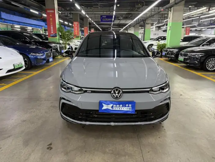 Volkswagen Golf 2023 Model 280TSI DSG R-Line Lite – фото 2