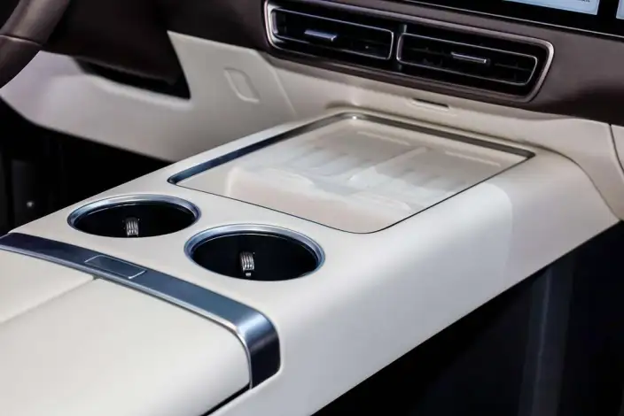 Li Auto MEGA 2024 Model Ultra Edition – фото 8