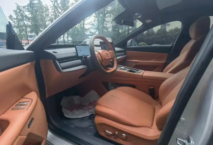 eπ 007 2025 Model EV 565 4WD Max Pilot Edition – фото 8