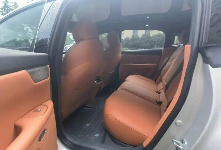 eπ 007 2025 Model EV 565 4WD Max Pilot Edition – фото 9