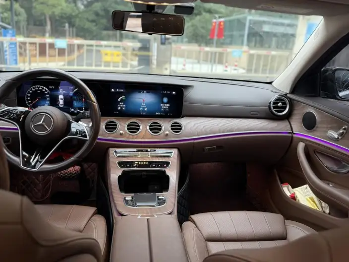 Mercedes-Benz E-Class 2023 Model E 260 L sedan – фото 6
