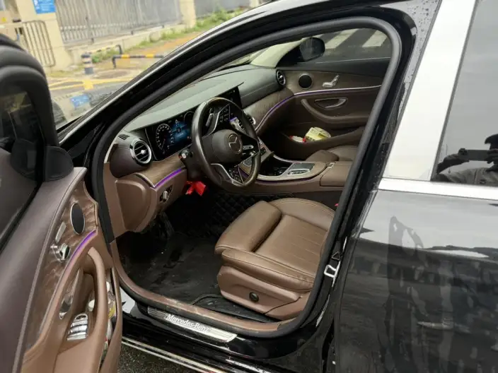 Mercedes-Benz E-Class 2023 Model E 260 L sedan – фото 10