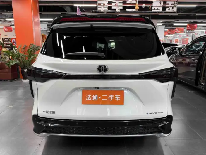 Granvia 2024 Model Intelligent Hybrid 2.5L 4WD Noble PLUS Edition – фото 5