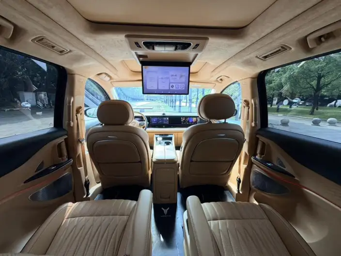 VOYAH Dreamer PHEV 2024 Model Ultra-long Endurance Ultimate Edition – фото 10