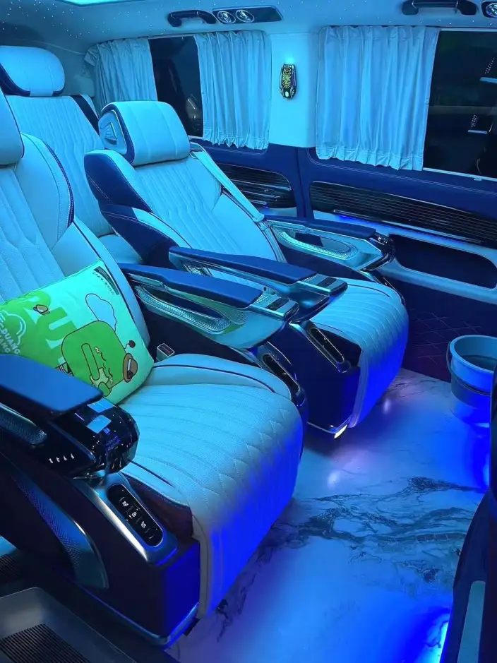 Viano 2023 Model 2.0T Elite Edition 7 seat – фото 5