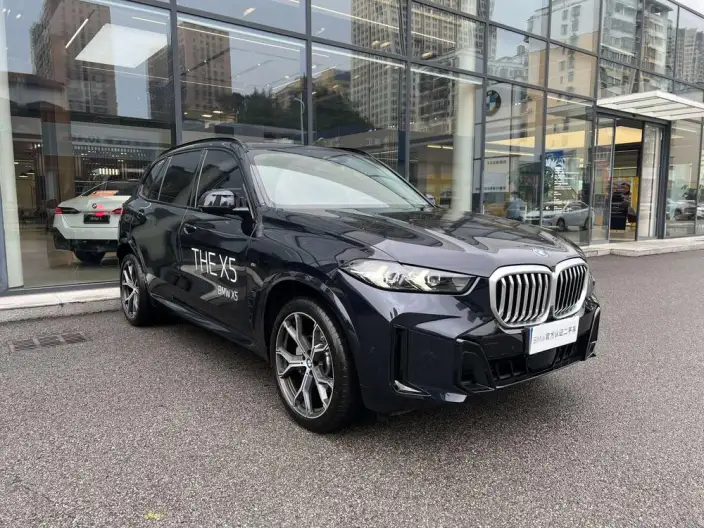 BMW X5 2025 Model xDrive30Li Exclusive Model M Sports Night Set