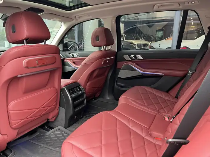 BMW X5 2025 Model xDrive30Li Exclusive Model M Sports Night Set – фото 10