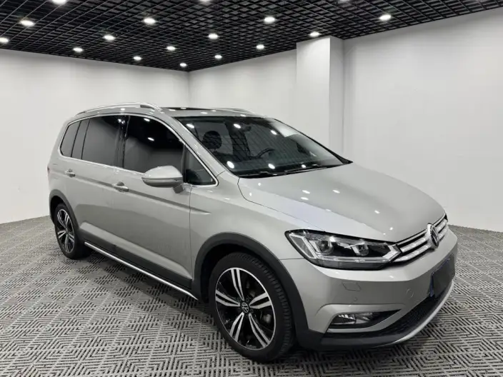 Volkswagen Touran L 2021 Model 280TSI DSG Extension Edition 7 seat – фото 3
