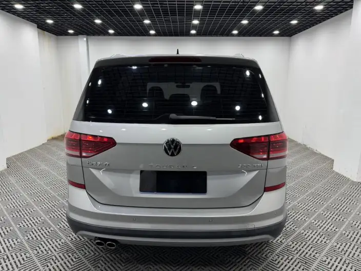 Volkswagen Touran L 2021 Model 280TSI DSG Extension Edition 7 seat – фото 5