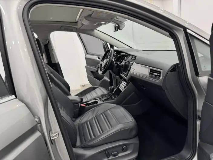 Volkswagen Touran L 2021 Model 280TSI DSG Extension Edition 7 seat – фото 8