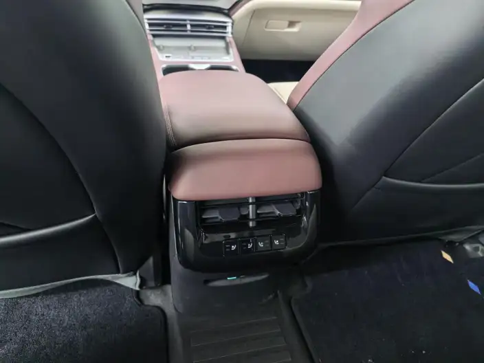 BYD Seal 07DM 2026 Model DM-i 230KM Flagship Model – фото 9