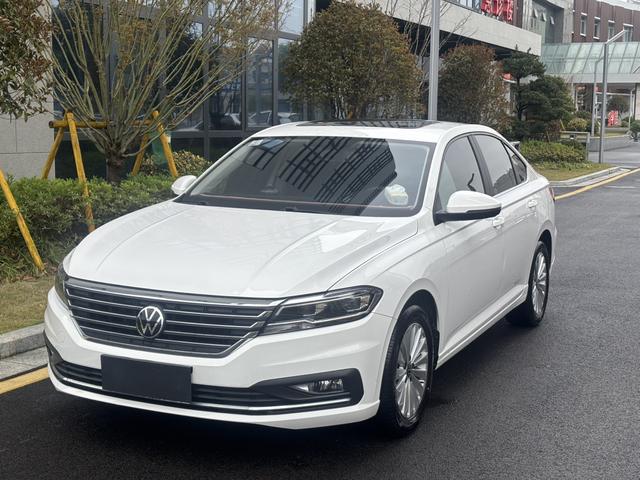 Volkswagen Lavida 2021 1.5L Automatic Com f ort – фото 1