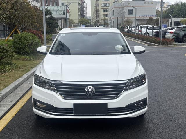 Volkswagen Lavida 2021 1.5L Automatic Com f ort – фото 3