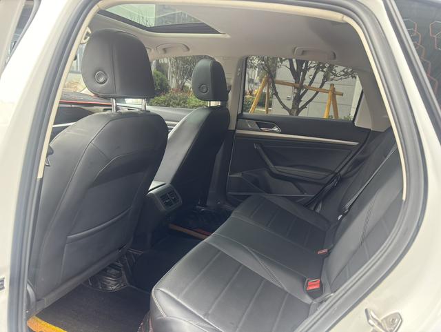Volkswagen Lavida 2021 1.5L Automatic Com f ort – фото 9