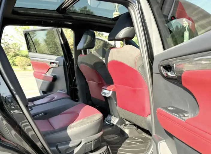 Crown Kluger 2024 Model Intelligent Hybrid 2.5L E-CVT 4WD Ultimate Edition – фото 8
