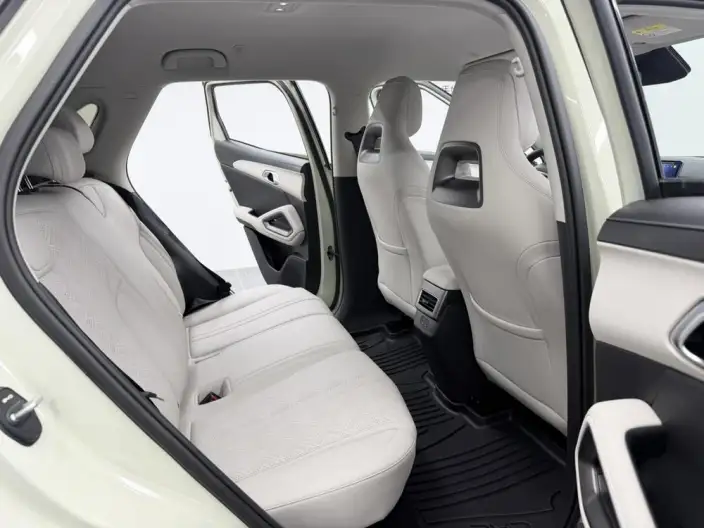 Yuan UP 2025 Model Smart Driving Edition 401KM Vitality Edition – фото 8