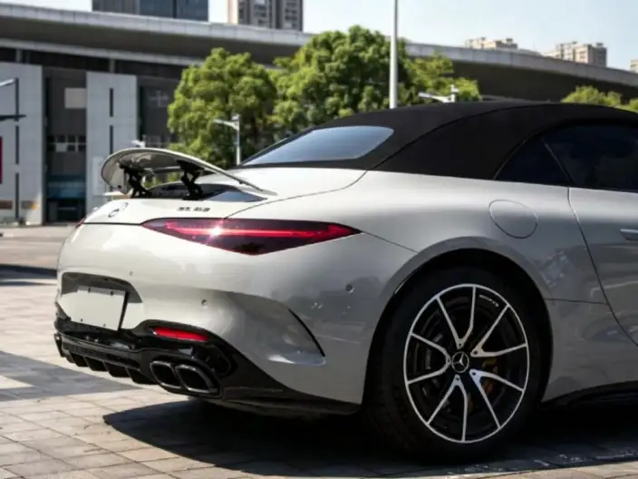 Mercedes-Benz SL-Class AMG 2024 Model AMG SL 63 4MATIC+ – фото 5