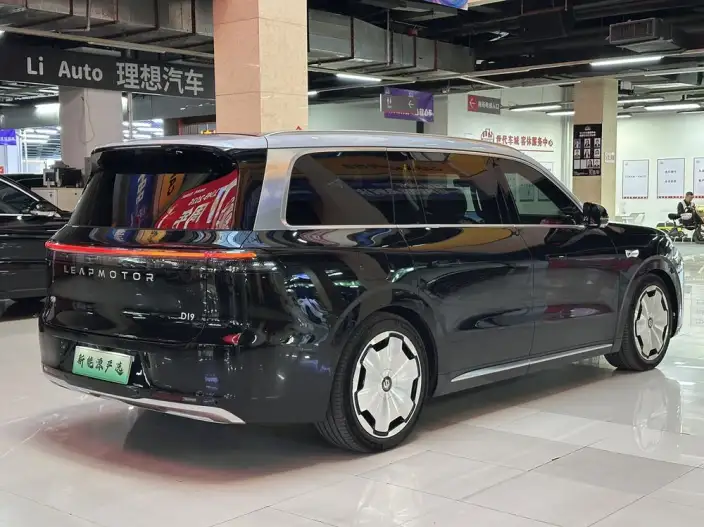 Leapmotor D19 2026 Model Extended Range 500 Zhizun Edition VI seat – фото 5