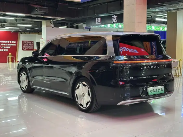 Leapmotor D19 2026 Model Extended Range 500 Zhizun Edition VI seat – фото 7