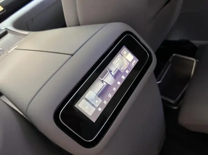 Leapmotor D19 2026 Model Extended Range 500 Zhizun Edition VI seat – фото 8