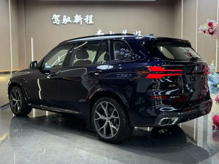 BMW X5 2023 Model xDrive30Li Exclusive Model M Sports Set – фото 4