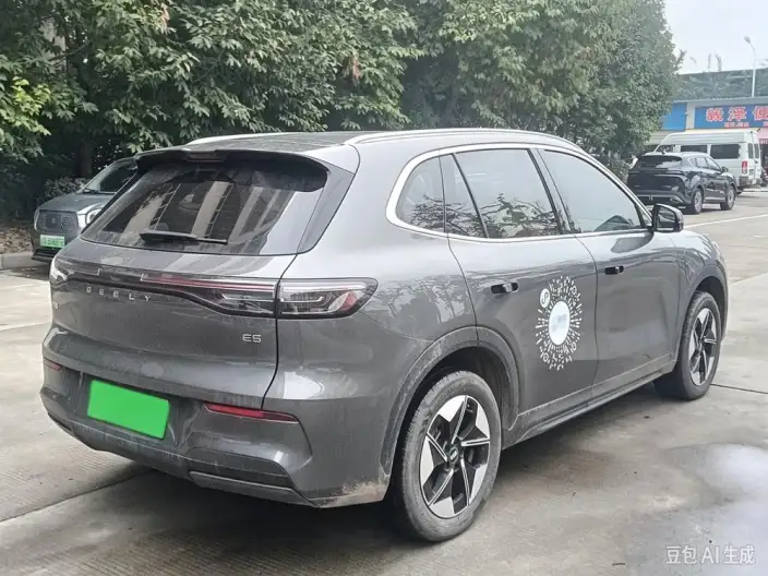 Geely Galaxy E5 2026 Model 610km Tiggo + Edition – фото 6