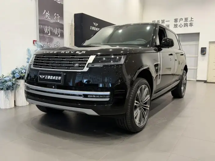 Range Rover 2026 Model 3.0 L6 400PS AB Long axis Edition – фото 1