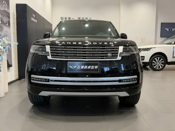 Range Rover 2026 Model 3.0 L6 400PS AB Long axis Edition – фото 2
