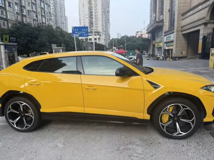 Urus 2021 Model 4.0T V8 – фото 5