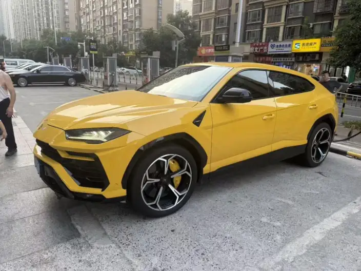 Urus 2021 Model 4.0T V8 – фото 7